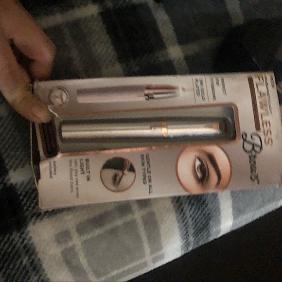 eye brows hair removal battery operated - Picture 1 of 1